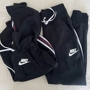 Nike sweatsuit